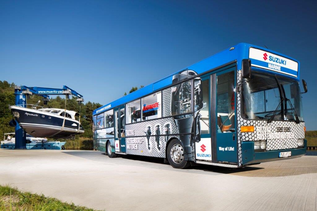 motoryacht_show_bus_motorencmym