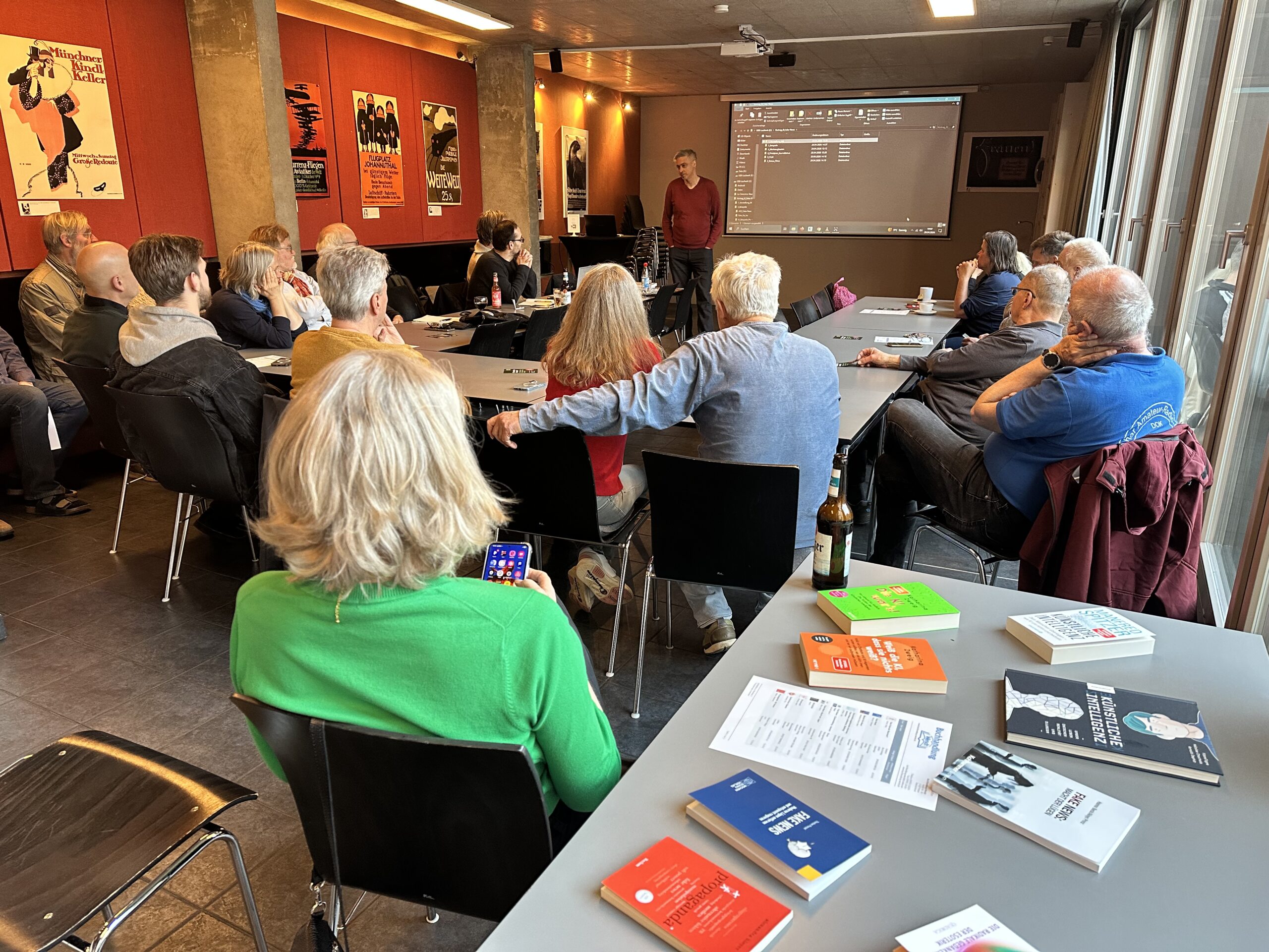 Matthias Baerens beantwortet eine Frage