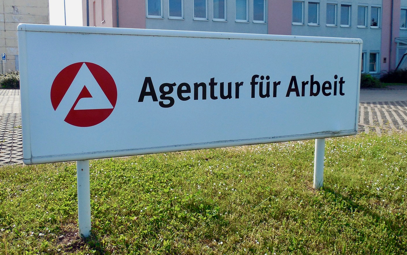 Arbeitsagentur - 1